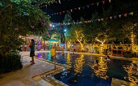 Blue Diamond Hostel
